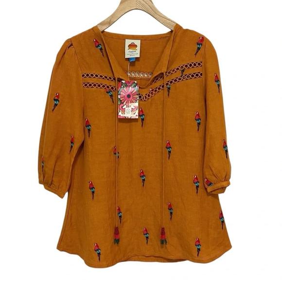 FARM Rio Tops - FARM Rio linen Parrot embroidered top NWT , sz small